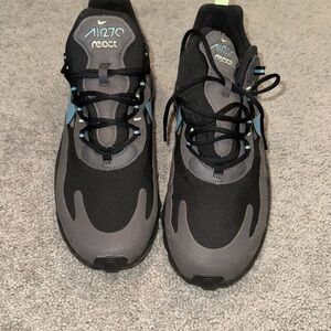 Nike Air Max 270 React